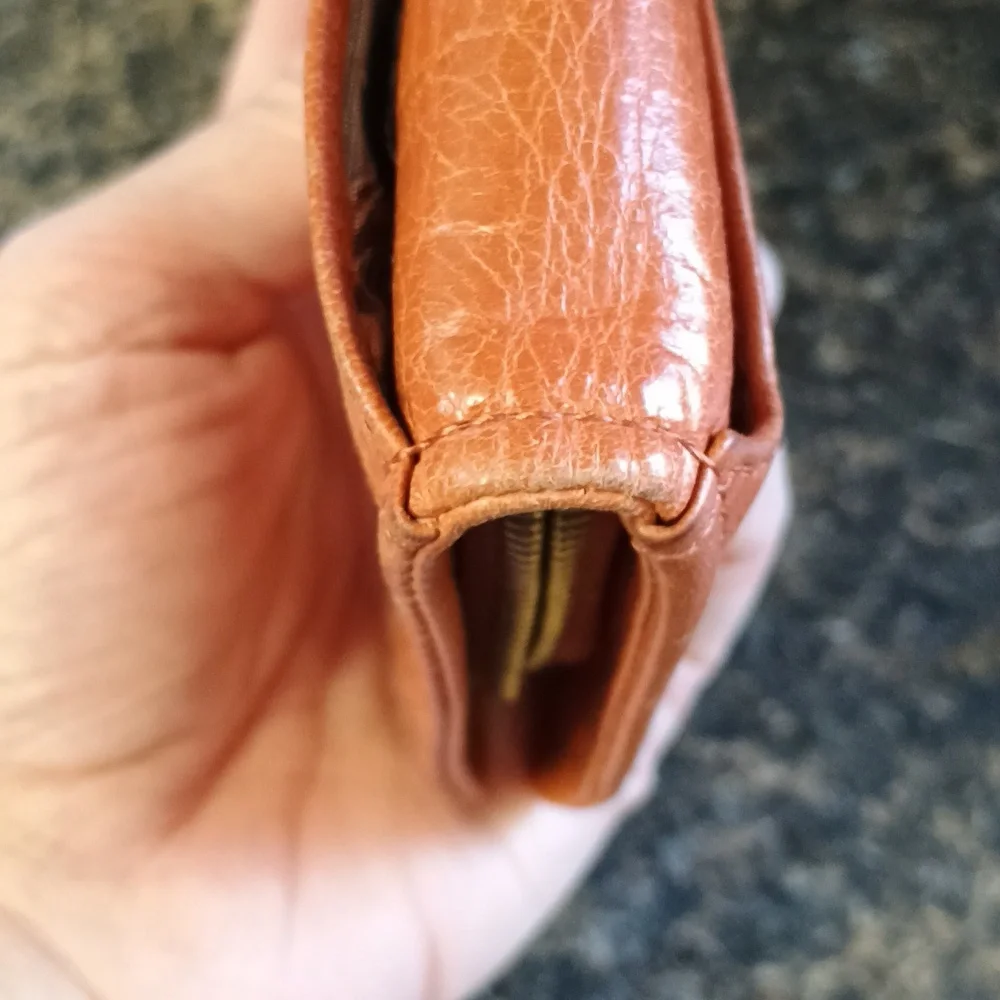 Hobo Brown Leather Wristlet Wallet - Picture 11 of 11
